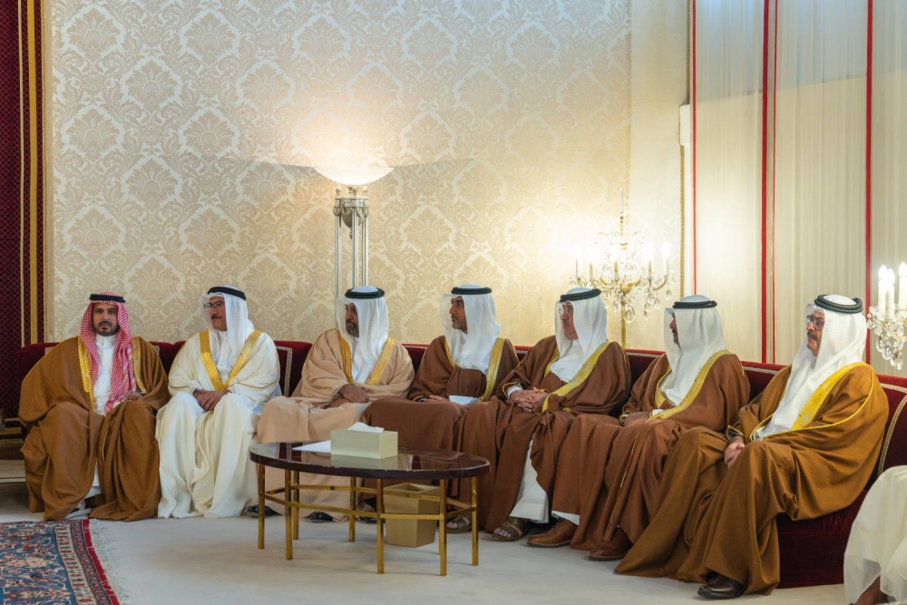 ولي العهد رئيس الوزراء يلتقي طلبة الدفعة الـ26 من برنامج ولي العهد للمنح الدراسية العالمية