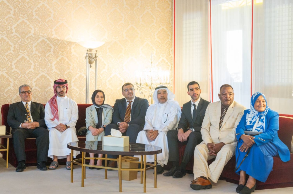 ولي العهد رئيس الوزراء يلتقي طلبة الدفعة الـ26 من برنامج ولي العهد للمنح الدراسية العالمية