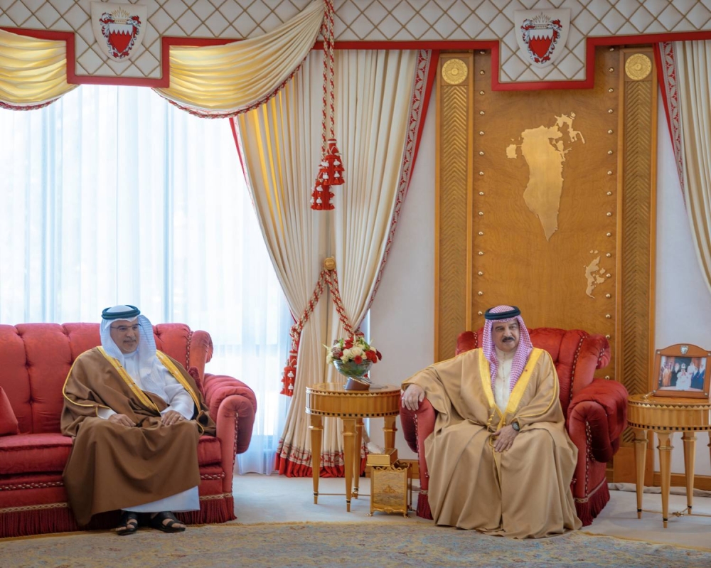 جلالة الملك يستقبل ولي العهد رئيس الوزراء