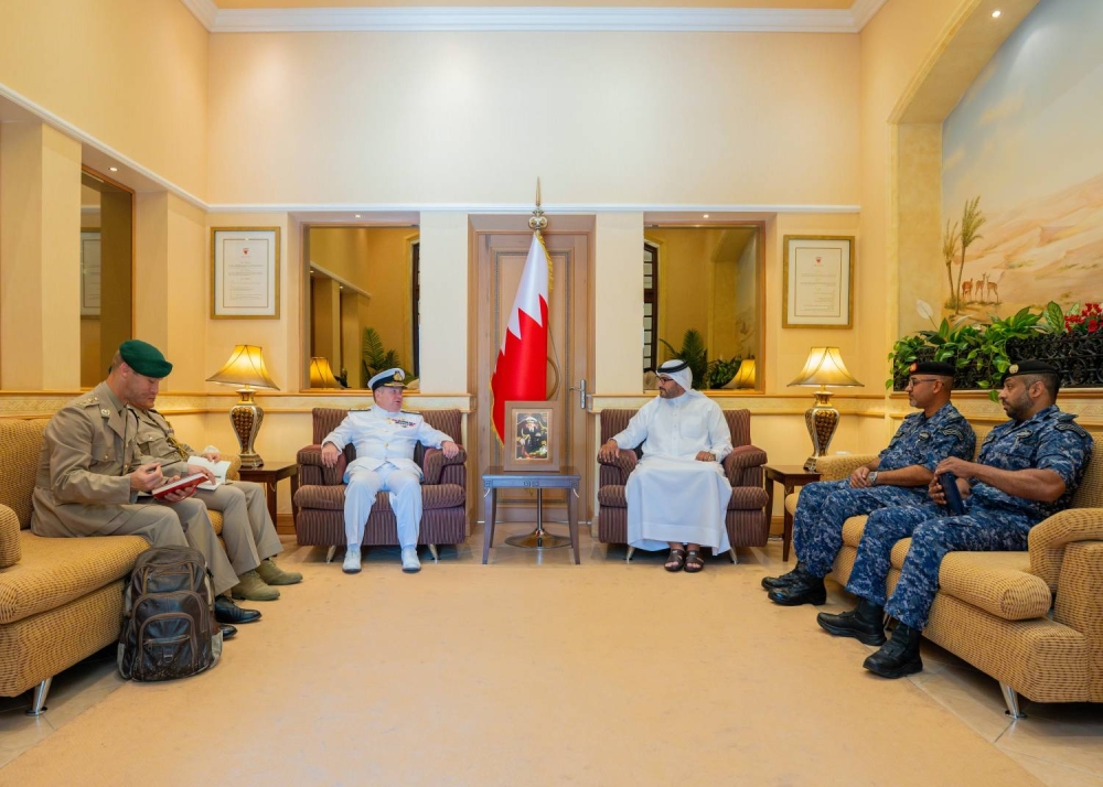 عيسى بن سلمان: تعزيز مسارات التطوير مع المملكة المتحدة لمستويات أكثر تقدماً