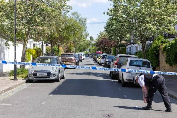 الشرطة البريطانية تحقق في حريق بمنزل رئيس الوزراء كير ستارمر في شمال لندن