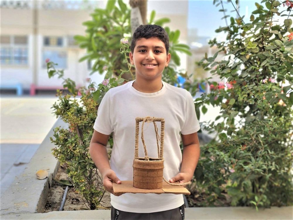 12 طالباً في مدرسة السهلة يتحدثون عن تجربتهم في نادي "المبتكرون"