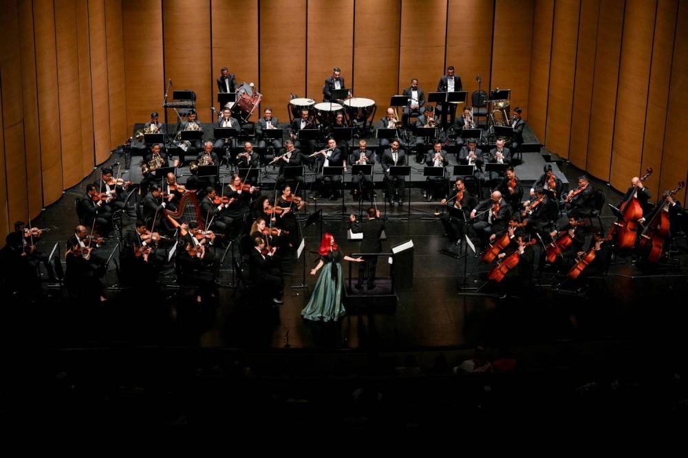أوركسترا البحرين الفيلهارمونية تحيي حفل "سحر الموسيقى الكلاسيكية" في مسرح البحرين الوطني