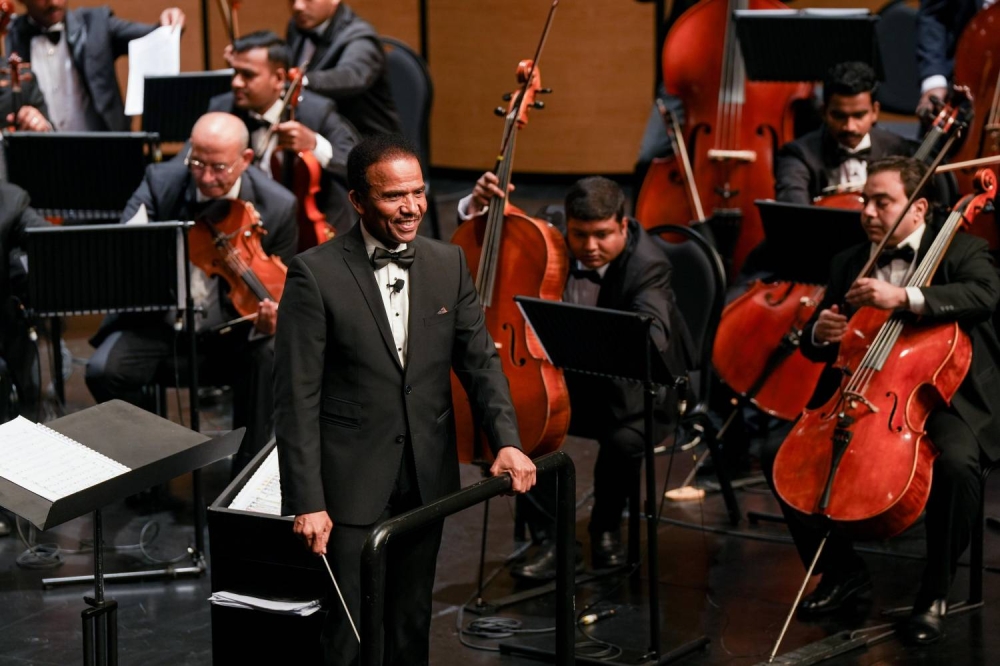 أوركسترا البحرين الفيلهارمونية تحيي حفل "سحر الموسيقى الكلاسيكية" في مسرح البحرين الوطني