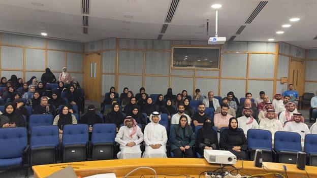 95 أكاديميًا في رحلة معرفية لاستكشاف تقنيات الفضاء والذكاء الاصطناعي