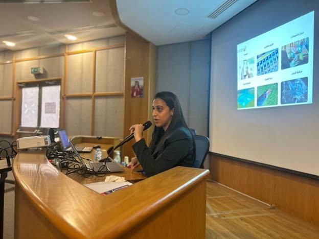 95 أكاديميًا في رحلة معرفية لاستكشاف تقنيات الفضاء والذكاء الاصطناعي