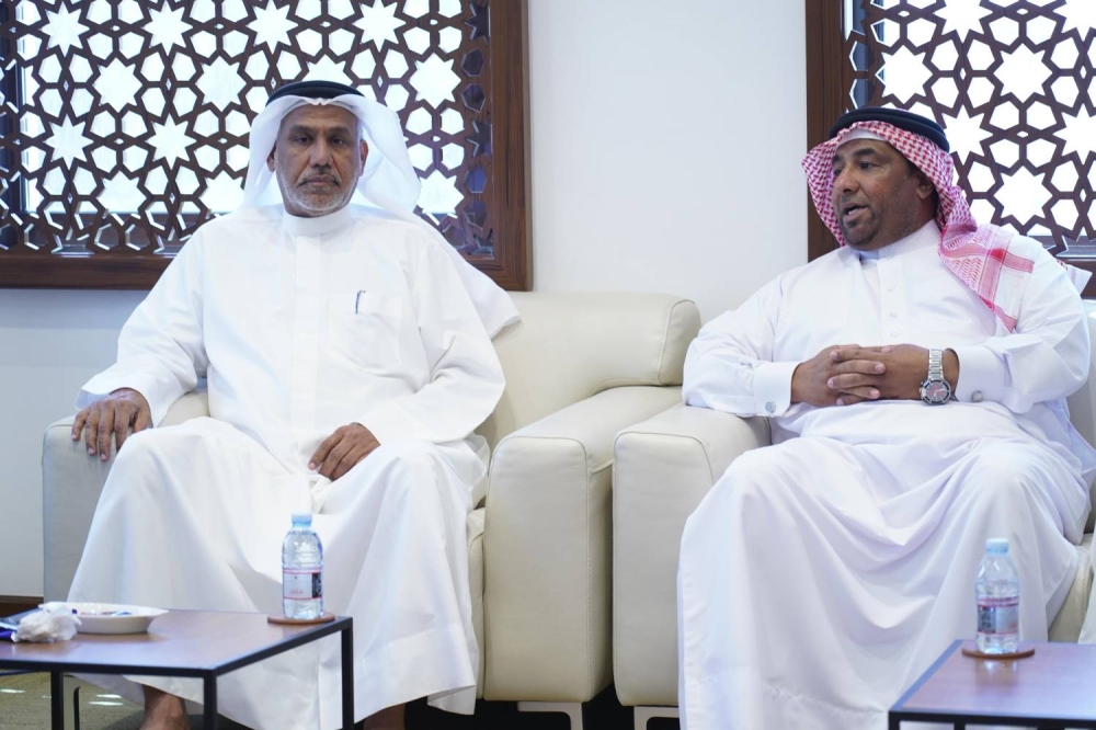 النائب الثاني لرئيس مجلس النواب يستقبل وفداً من مركز تمكين شباب القادسية