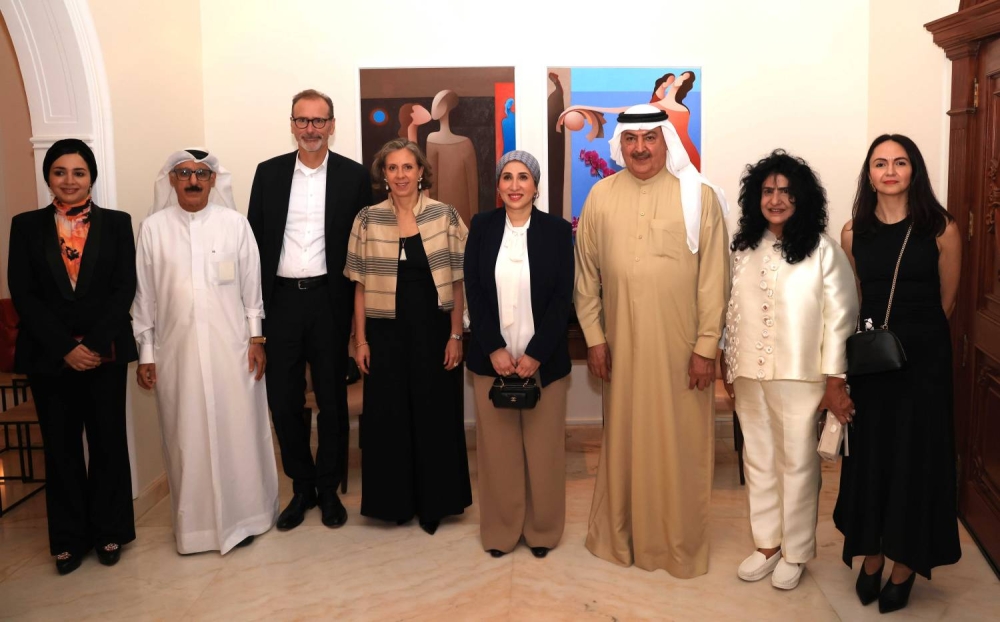 أعمال بحرينية معاصرة تزين مقر إقامة السفير الألماني