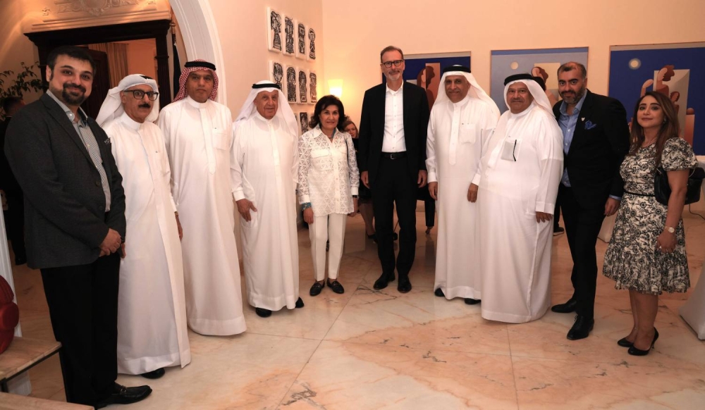 أعمال بحرينية معاصرة تزين مقر إقامة السفير الألماني