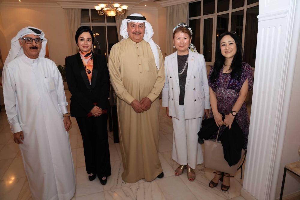 أعمال بحرينية معاصرة تزين مقر إقامة السفير الألماني