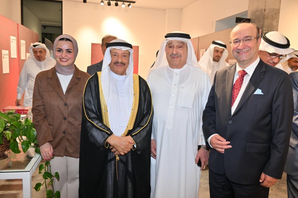 بحضور  رئيس مجلس الشورى &hellip;ووالكاتب زهير توفيقي يدشن كتابه الأول "روح القانون"