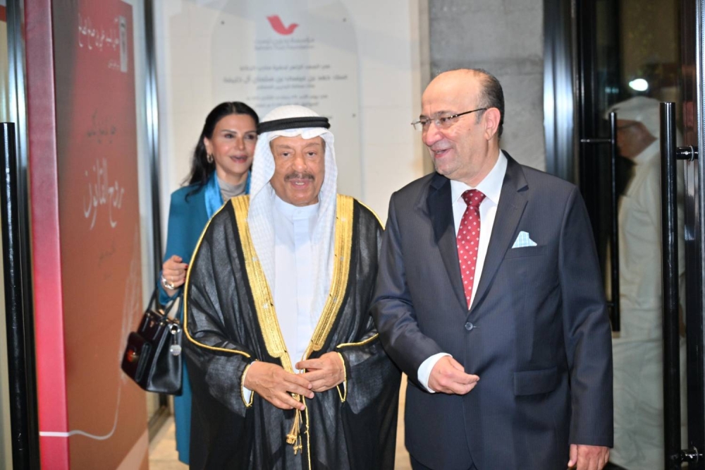 بحضور  رئيس مجلس الشورى &hellip;ووالكاتب زهير توفيقي يدشن كتابه الأول "روح القانون"