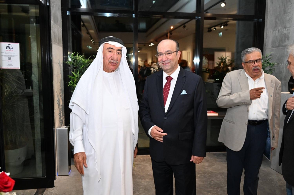 بحضور  رئيس مجلس الشورى &hellip;ووالكاتب زهير توفيقي يدشن كتابه الأول "روح القانون"