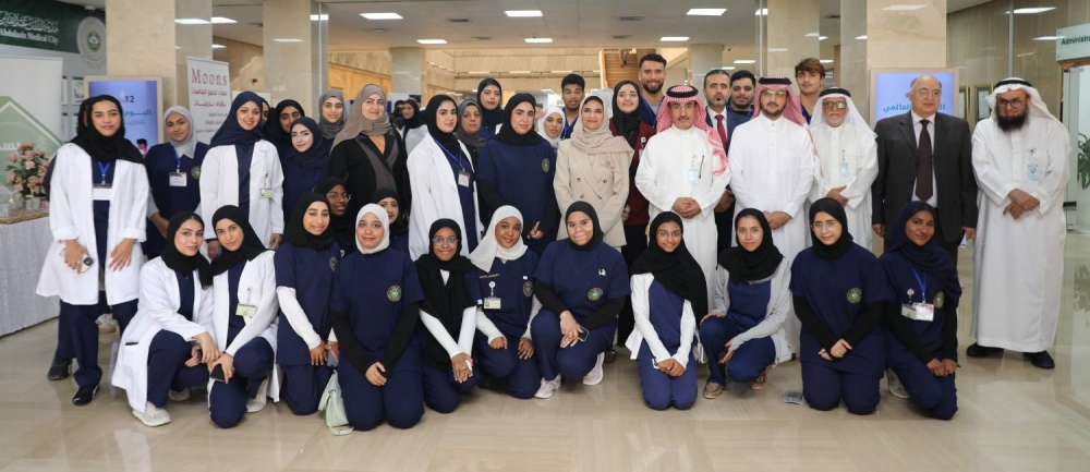 كرسي جلالة الملك حمد للتعليم الرقمي بجامعة الخليج العربي يطلق سلسلة برامج تدريبية لتوفير بيئة تعليمية تواكب المعايير العالمية