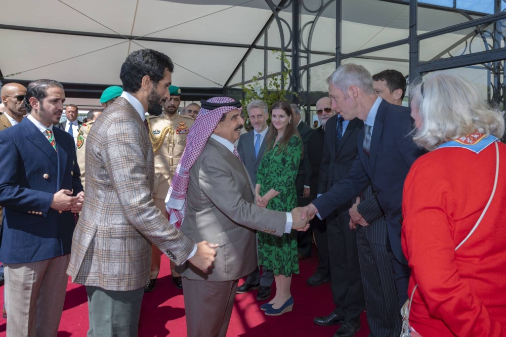 الملك يزور مضمار سباق القدرة بحديقة قلعة ويندسور الكبرى بالمملكة المتحدة ويشهد منافسات سباق القدرة