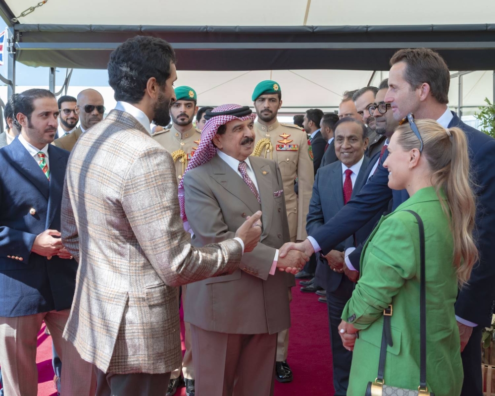 الملك يزور مضمار سباق القدرة بحديقة قلعة ويندسور الكبرى بالمملكة المتحدة ويشهد منافسات سباق القدرة