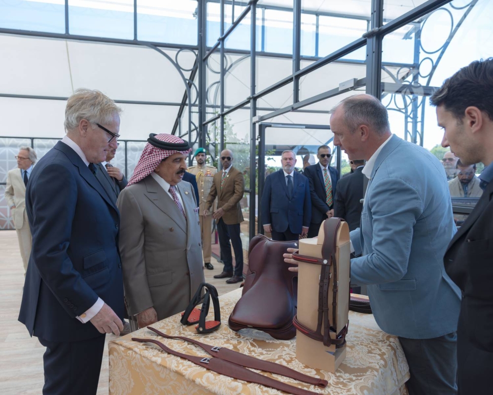 الملك يزور مضمار سباق القدرة بحديقة قلعة ويندسور الكبرى بالمملكة المتحدة ويشهد منافسات سباق القدرة