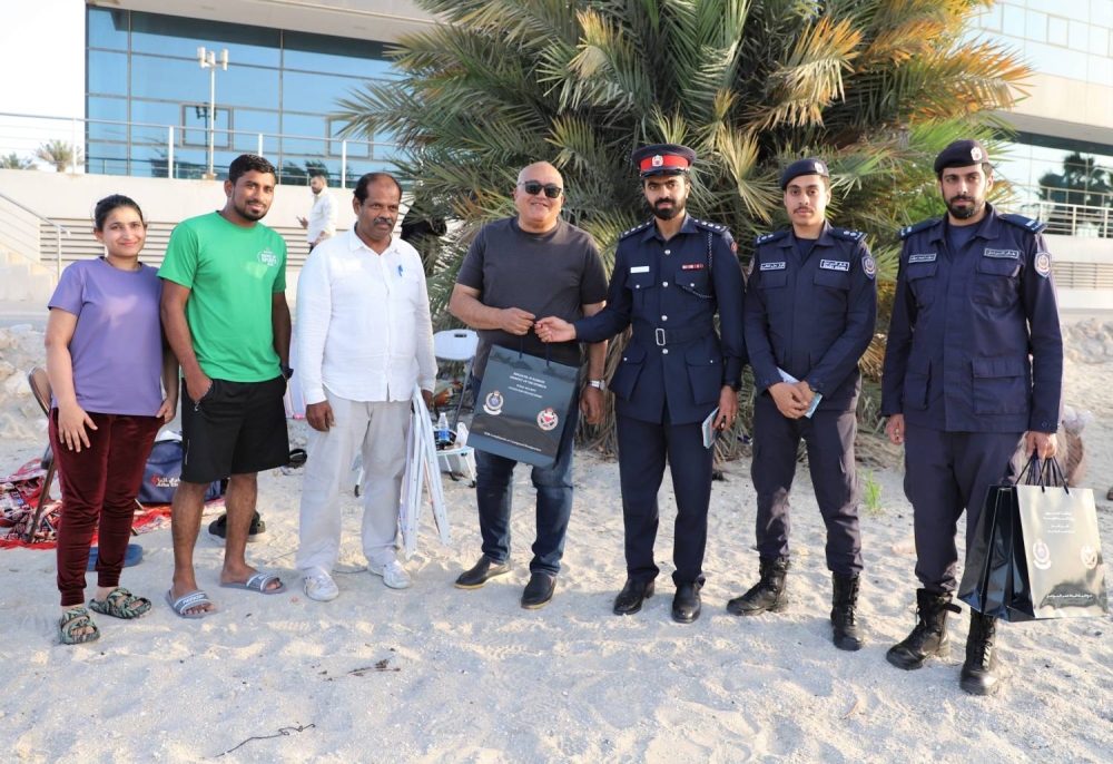 "شرطة المحرق" بالتعاون مع "خفر السواحل" تنظم حملة توعوية على سواحل المحرق