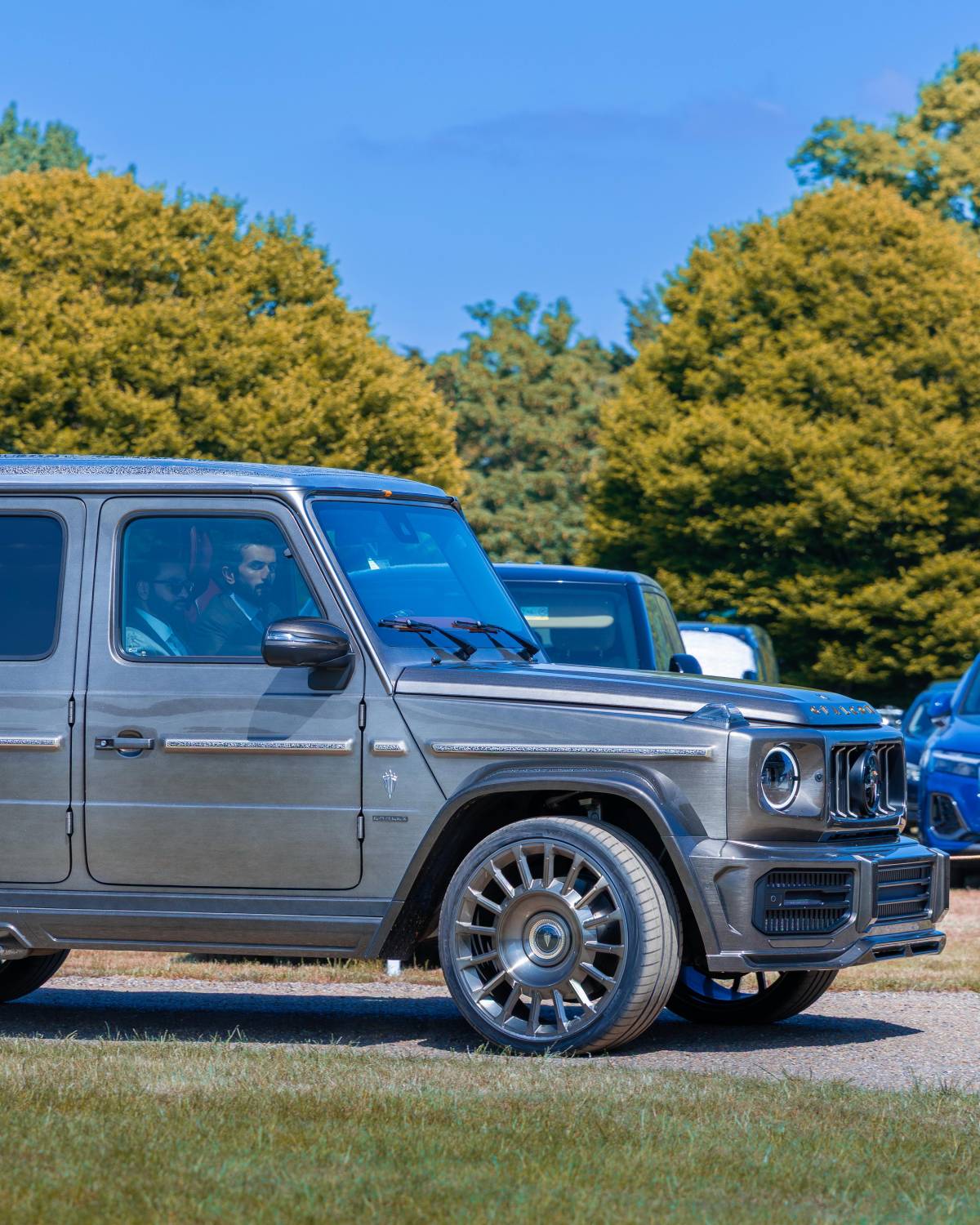 نيابة عن جلالة الملك المعظم.. ناصر بن حمد يشهد ختام مهرجان ويندسور الملكي للفروسية