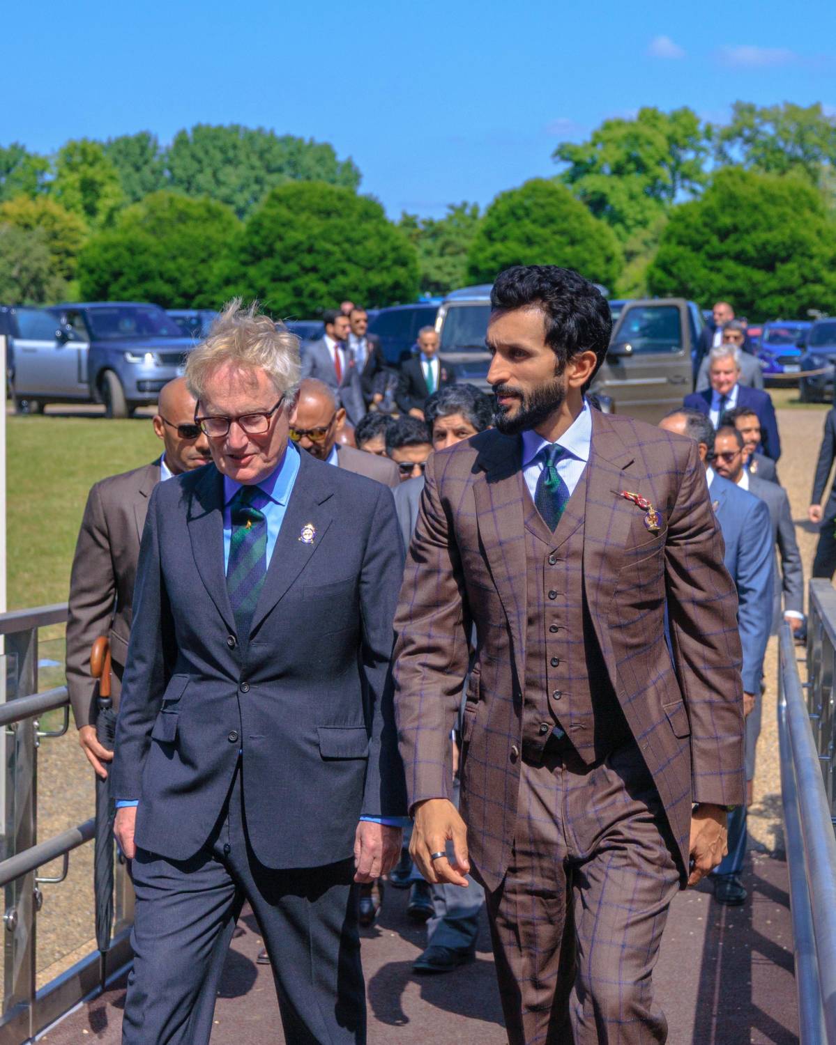 نيابة عن جلالة الملك المعظم.. ناصر بن حمد يشهد ختام مهرجان ويندسور الملكي للفروسية