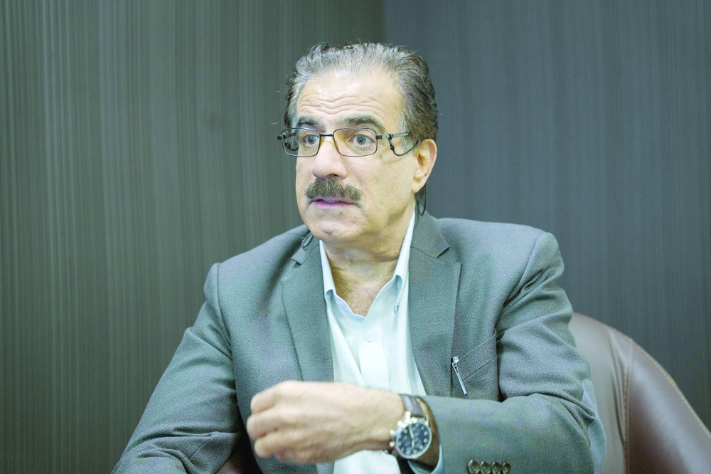 عيسى هجرس.. من هندسة &laquo;الطيران&raquo; إلى &laquo;الكلمة&raquo;