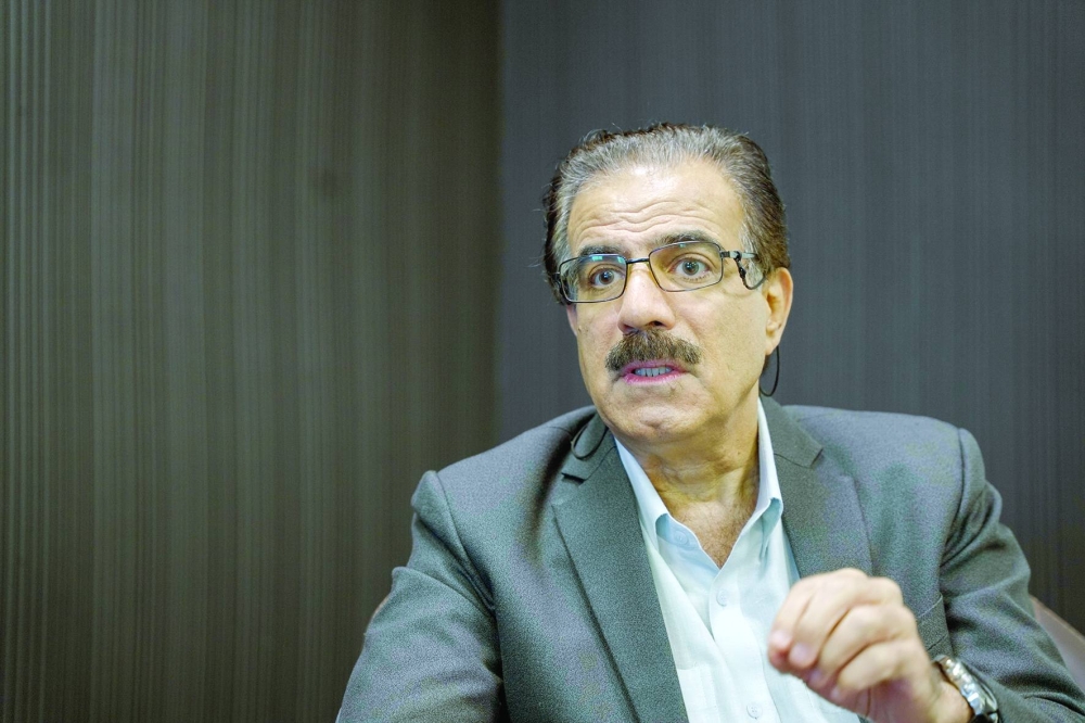 عيسى هجرس.. من هندسة &laquo;الطيران&raquo; إلى &laquo;الكلمة&raquo;