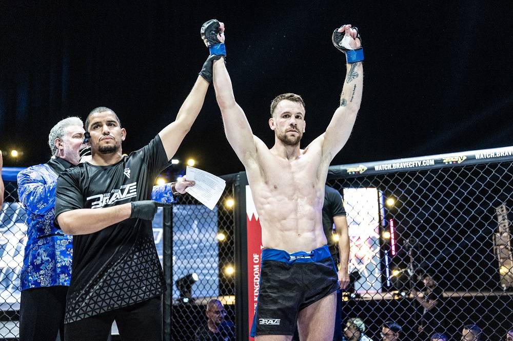 الليتواني دايليدكو  يحافظ على لقبه بطلا للوزن الثقيل في  94 BRAVE CF