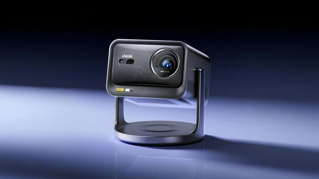 هايسنس تطلق جهاز عرض بسطوع 2800 CVIA وعدسة ليزر ثلاثية الألوان