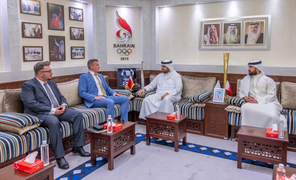 عيسى بن علي يستقبل رئيس الوكالة الدولية لمكافحة المنشطات