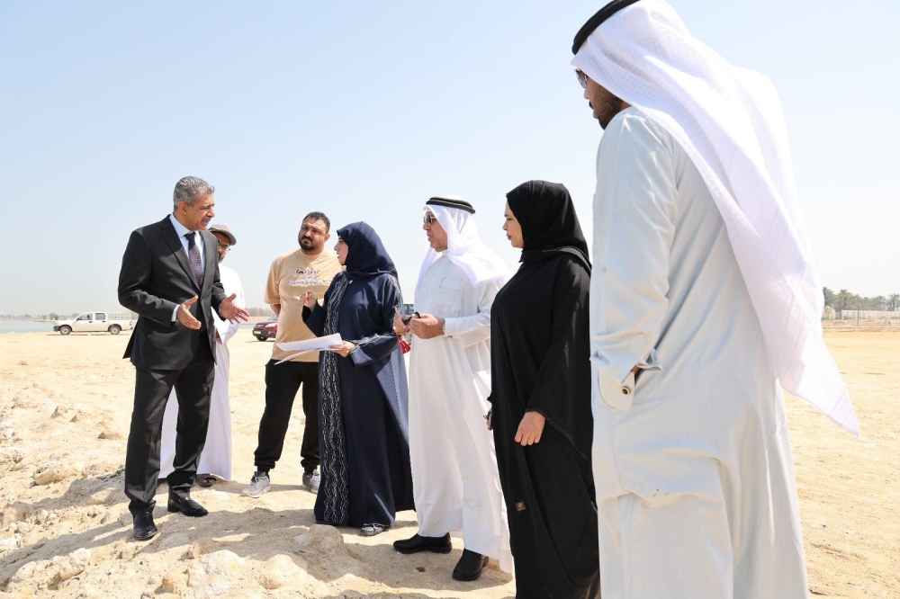 النائبان سرور والفردان: &laquo;البلديات&raquo; مطالبة باستملاك أرض متاحة للبيع ودمجها بساحل دمستان