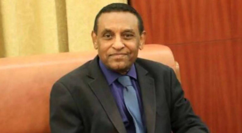 من هو كامل إدريس رئيس وزراء السودان الجديد؟