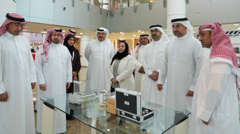 وزير الصناعة يشهد معرض "اليوم العالمي للمقاييس"