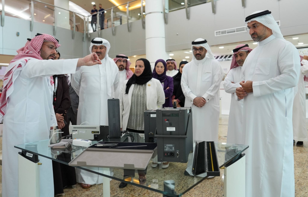 وزير الصناعة يشهد معرض "اليوم العالمي للمقاييس"