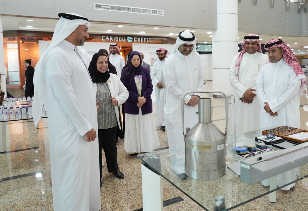 وزير الصناعة يشهد معرض "اليوم العالمي للمقاييس"