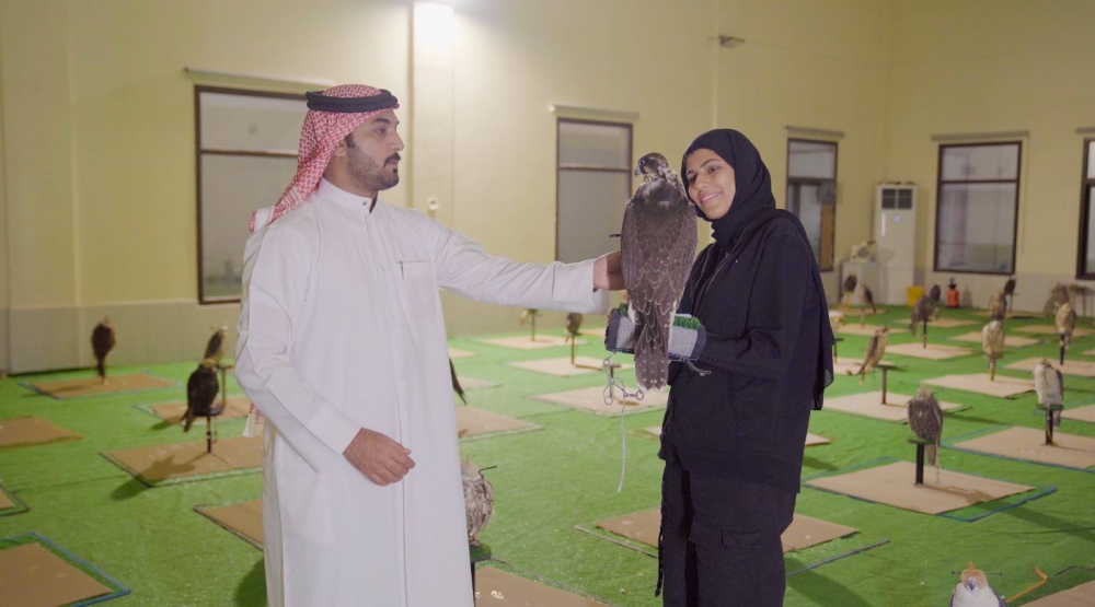 &laquo;الوطن&raquo; تلتقي بسلمان البلوشي أكبر تاجر صقور في البحرين