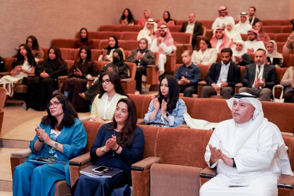 "الثقافة والآثار" تنظيم "تأهيل القيادات في إدارة الصناعات الثقافية والإبداعية" في متحف البحرين