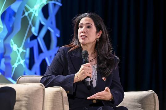 وفد بحريني يشارك في أعمال قمة "فورتشن" الدولية لأقوى النساء تأثيرًا في الرياض