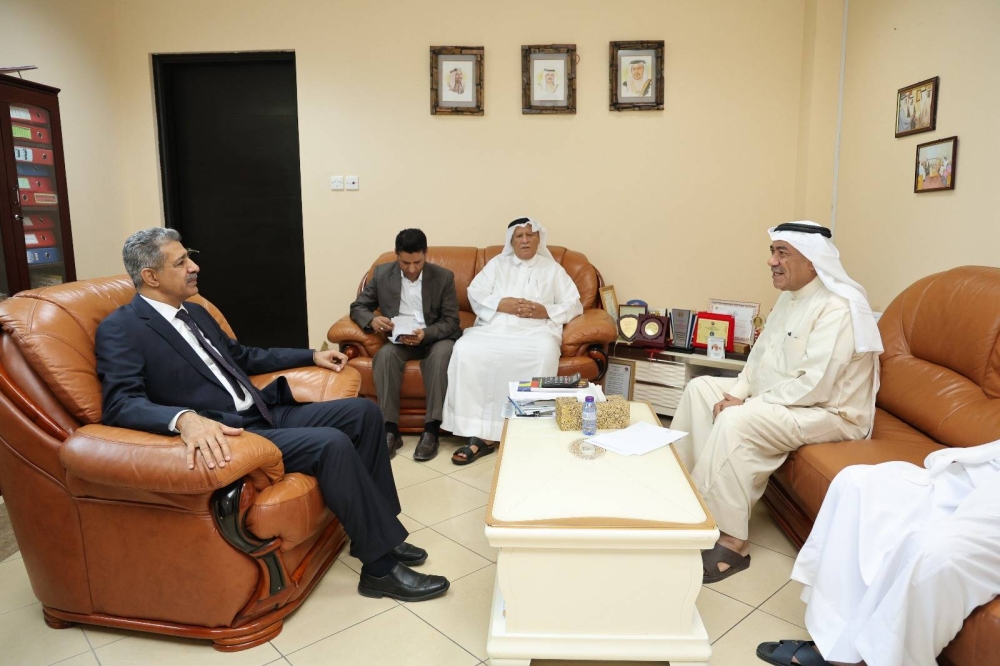 د. سرور يدعو لدعم مشروع البطاقة الرقمية للمتقاعدين والمسنين