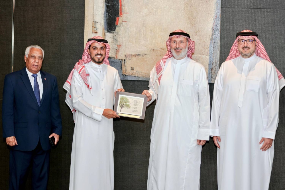 الملكية للأعمال الإنسانية تنظم دورة "تربية خمس نجوم" للدكتور جاسم المطوع