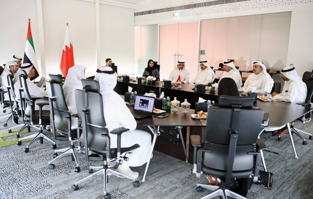 وزير المواصلات: العلاقات البحرينية الإماراتية أنموذج في الأخوة والشراكة الاستراتيجية والتنموية الشاملة