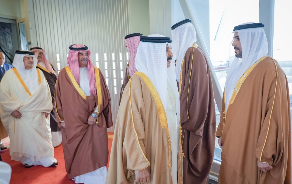 الملك يعود إلى أرض الوطن بعد زيارة لكل من السعودية والمملكة المتحدة والإمارات