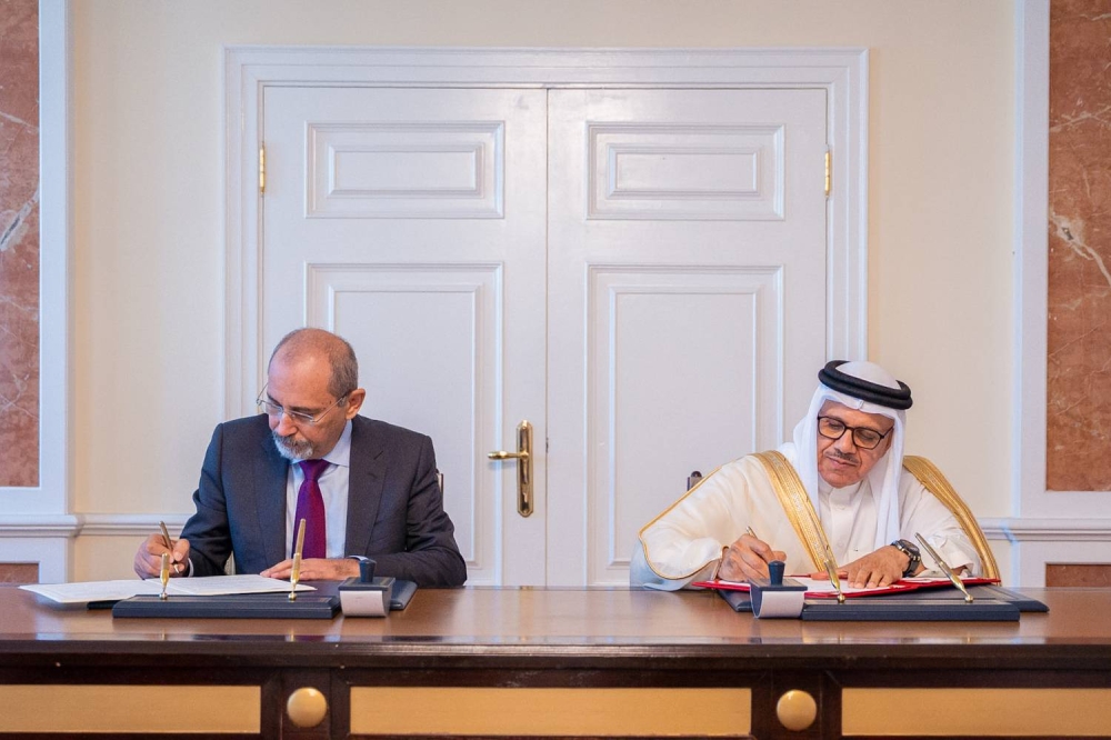 وزير الخارجية يجتمع بنائب رئيس الوزراء وزير الخارجية والمغتربين في المملكة الأردنية الهاشمية