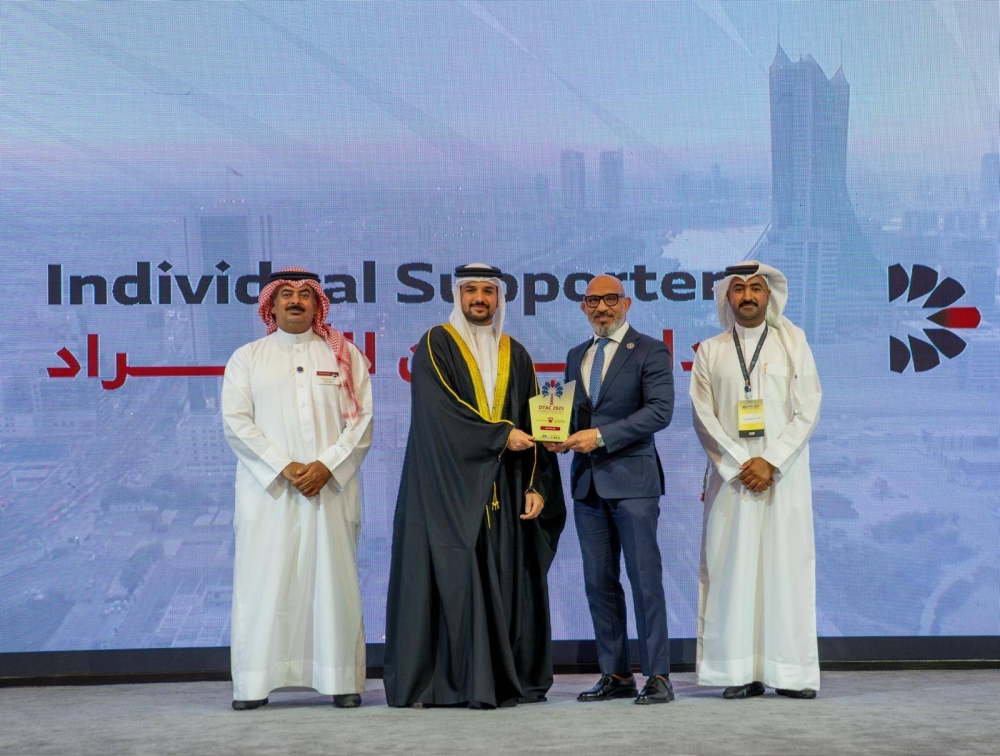 عيسى بن عبدالله ب يحضر انطلاق المؤتمر السنوي للتوستماسترز للقطاع 20 "ديتاك 2025"