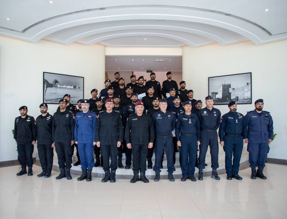 رئيس الأمن العام يحضر حفل تخريج دورة "التدخل السريع واقتحام المباني" ويشيد بالمستوى الاحترافي للمشاركين