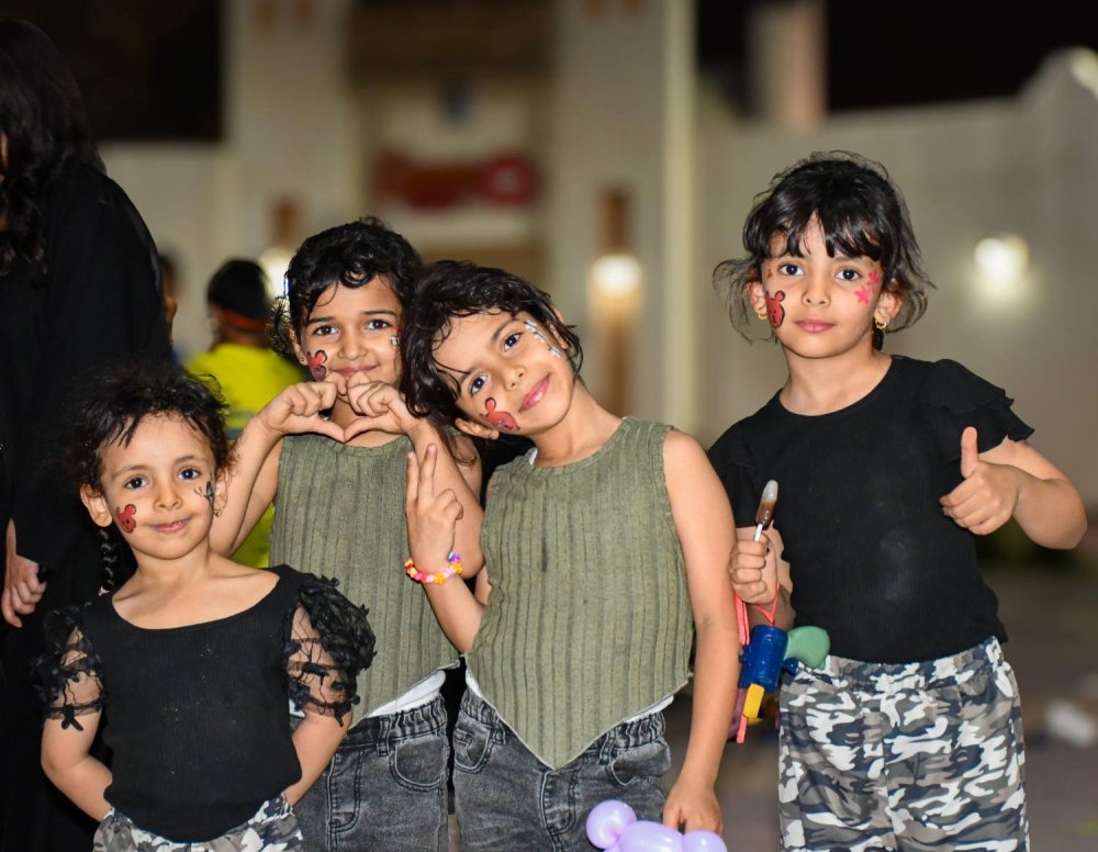 الظاعن تطلق مبادرة "بيدنا نزرعها" لتوزيع الشتلات المجانية بمشاركة الأهالي والسفراء