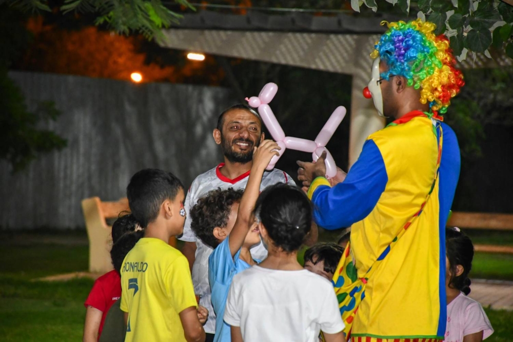 الظاعن تطلق مبادرة "بيدنا نزرعها" لتوزيع الشتلات المجانية بمشاركة الأهالي والسفراء