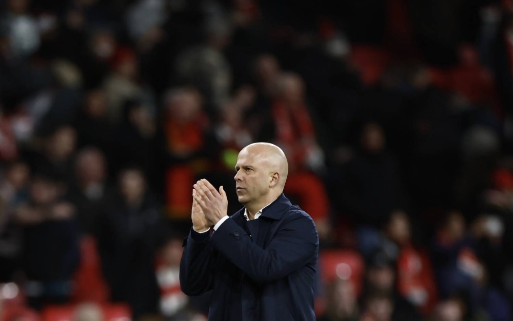 على خطى كلوب.. ليفربول يُغري سلوت بعقد جديد بعد لقب الدوري الإنجليزي