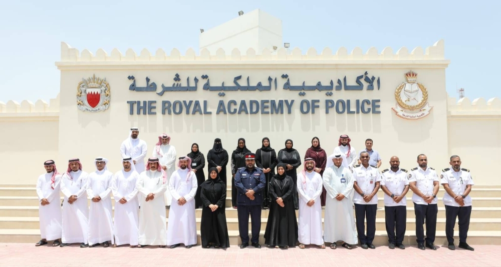 شئون الجنسية والجوازات والإقامة تنظم دورة متخصصة في لغة الإشارة لموظفي جوازات دول مجلس التعاون