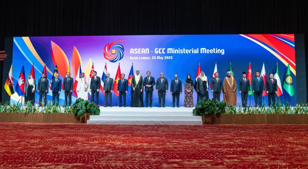 وزير الخارجية يشارك في الاجتماع الوزاري التحضيري لقمة دول "التعاون" و"رابطة الآسيان"