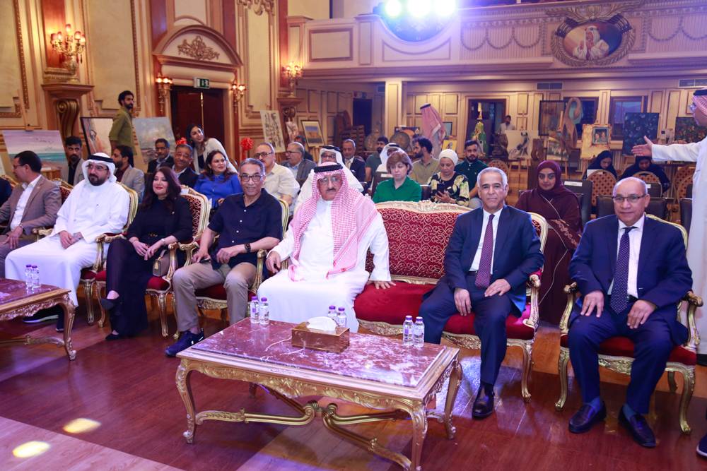 الجامعة الأهلية تختتم المزاد الفني الخيري ببيع 10 لوحات وتخصيص ريعها للأسر المتعففة